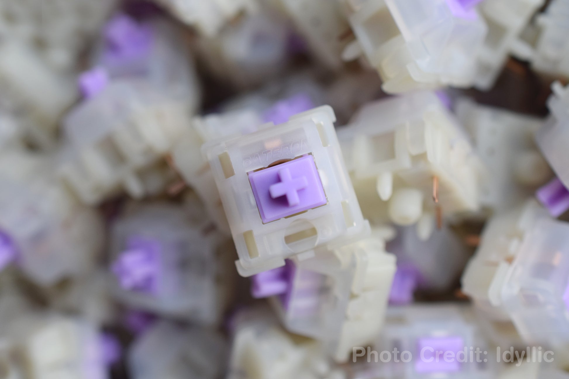 GATERON KS-3 X1 Milky Pro Families Switch 5 Pin Linear Tactile Silent Creamy Switch RGB DIY Hotswap for Mechanical Keyboard